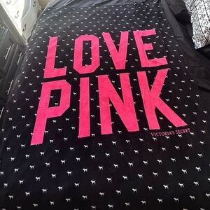 Victoria's Secret PINK Black & Hot Pink Puppy Stadium Blanket
